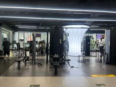 -超鹿运动(五四路恒力城店)