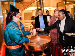 -蒙亨·阿木图赛(乌兰察布天恒广场店)