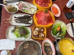 -四囍码头海鲜烧烤自助火锅(外滩南京东路悦荟广场店)