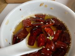 现炸辣椒油-东门口涮肉·砂锅·烤串(老门东店)