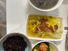 -鲸育宝宝月嫂(徐汇店)