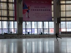 -冰纷万象滑冰场(深圳万象城店)