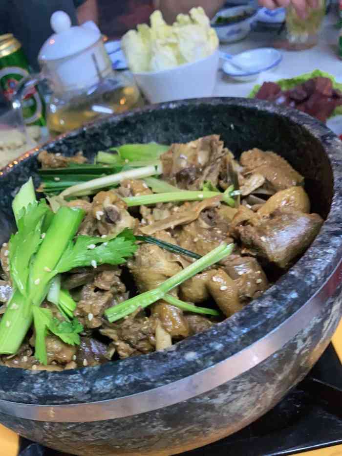 墨脱石锅椰子鸡·东山羊(大东海店)-"到三亚的第一餐 必须是椰子鸡