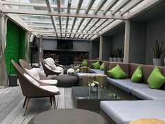 -The ROOF (通盈中心店)