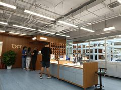 -无奔眼镜·蔡司·依视路授权店(马家堡店)