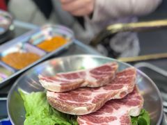 猪梅花肉厚切-玄希浪漫厨房·韩料烤肉(湖滨银泰in77店)