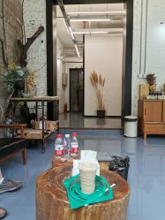 -Hair Co.一间沙龙