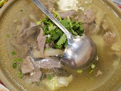 -冯烫烫跷脚牛肉·川菜小馆(武胜西街店)