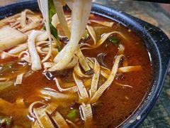 -沁麦源过桥米线(总店)