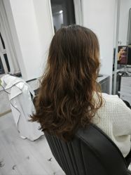 -LILI·HAIR SALON理理造型