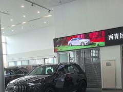 -天津波士信达奔驰4S店(卫津南路店)