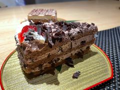 黑森林蛋糕-虹料理·日料放题(悠方店)