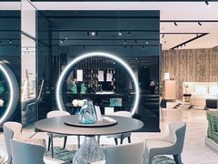 -罗奇堡家具(淮海西路店)