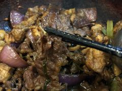 肥牛-胡须佬鸡煲四季火锅(龙珠大道店)