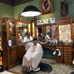 -小戈男士复古理发馆barber shop