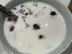 椰汁桃胶黑糯米-堂屋糖水店(愚园店)