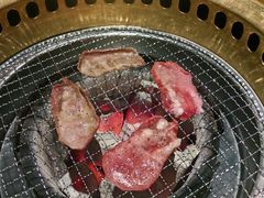 -山川小町·极番烧肉(新地假日广场店)