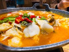 -老滇山寨•云南特色菜•地方菜•民族风情歌舞表演(金碧店)