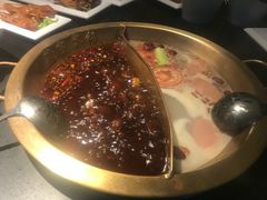 -怡品川宇火锅(宝立方店)