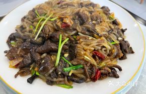 Hickory Mushroom and Heart Meat Stir-Fried Noodles