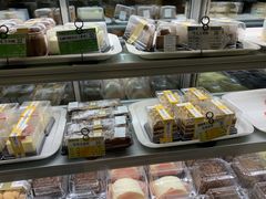 面包甜点陈列柜-新侨三宝乐面包店(崇文门店)