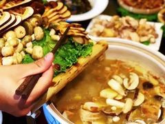 野生菌-七采菌园·野生菌石锅鱼(环城北路店)