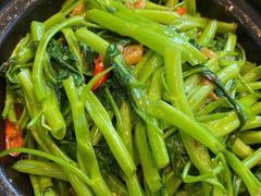 -港丽餐厅(高德置地店)