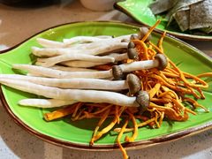 虫草蟹味双拼-一叶一世界·素食餐厅(锦华万达店)