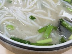 原汤米线-什家婆乌鸡米线(阳光街店)