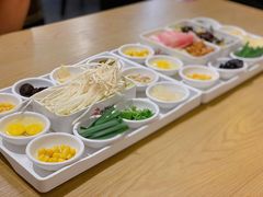 -花馬肆.云南过桥米线(汉神购物广场现场熬汤店)