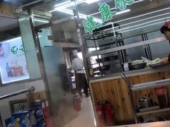 -屯老二农家铁锅炖·行业领军者(梅江店)