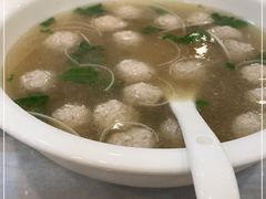 -李连贵熏肉美食酒楼(东市商贸店)