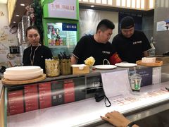 -HIHE Bistro·Oyster Bar(华熙live店)