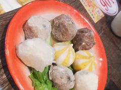 大四喜丸-小龍鳳·港式海鲜打边炉(沙湖路店)