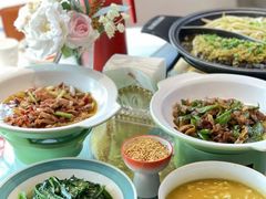 -阿瓦山寨·湘菜现炒·剁椒鱼头王(咸阳总店)