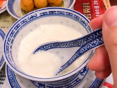 -广信牛奶甜品世家(台东店)