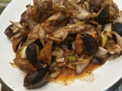 -滨海小渔村·海肠捞饭·鲅鱼水饺·特色老火鱼丸汤(华田店)