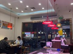 -地锅公社·现炒地锅鸡·地锅鱼·夜宵(罗锦路店)