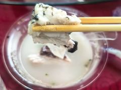 -雪湖煜辰鱼头老店(雪野湖店)