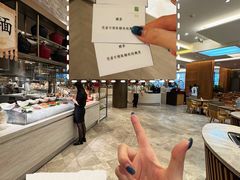 -华邑酒店·鲜艳全日自助餐厅