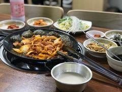 -城山辣炒黑猪肉