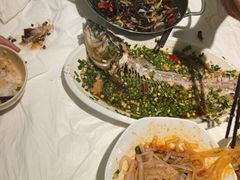 -华光驿站私房菜·黑金冠