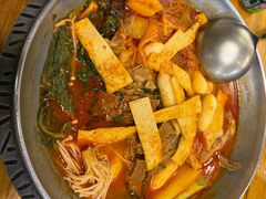 -喇喇排骨火锅·传统韩式脊骨汤(望京西园总店)