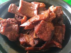 -新天明砂锅鱼头煲