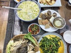 -三锅莊·牦牛肉火锅·香格里拉特色藏餐宴请餐厅(昆明创始店)