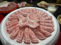 -宽板凳老灶火锅(台湾街店)