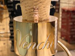 -VENCHI 闻绮(北京国贸商城店)