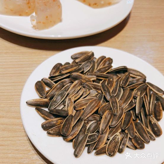 女几井巷酸菜鱼