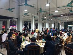大堂-标记美食新鲜猪杂(兴南大道店)