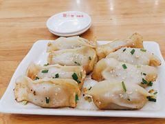 -小姜锅贴(凤凰街店)